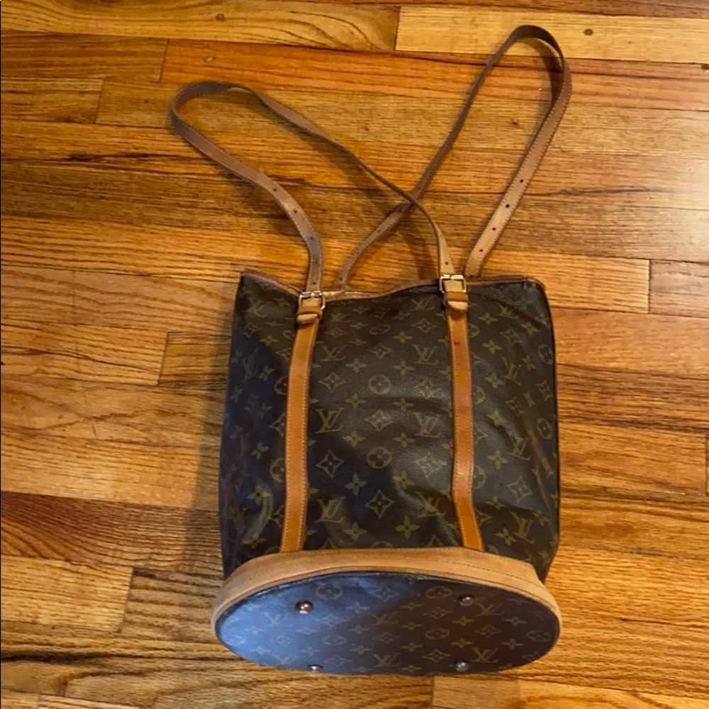Louis Vuitton Bucket - Picture 2 of 14